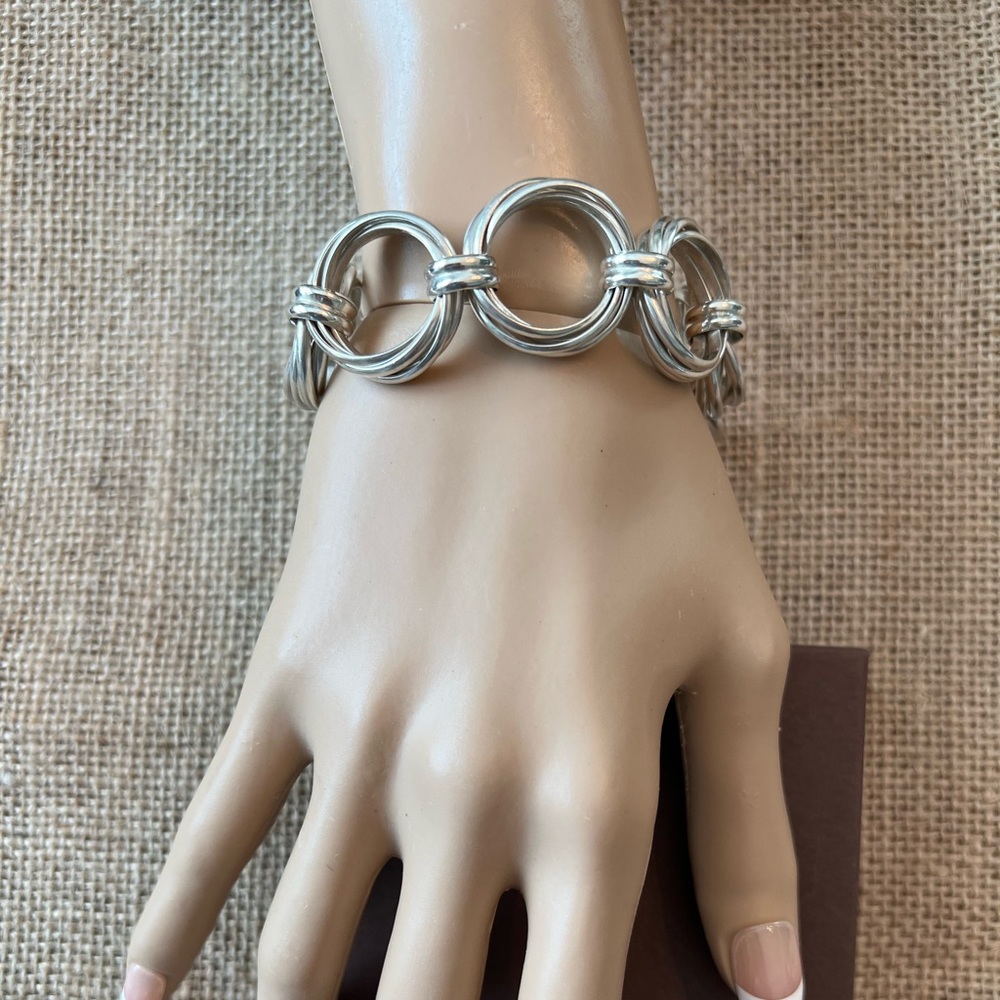 Silpada Multi Circle Link 925 Sterling Silver Adjustable Toggle Bracelet Retired